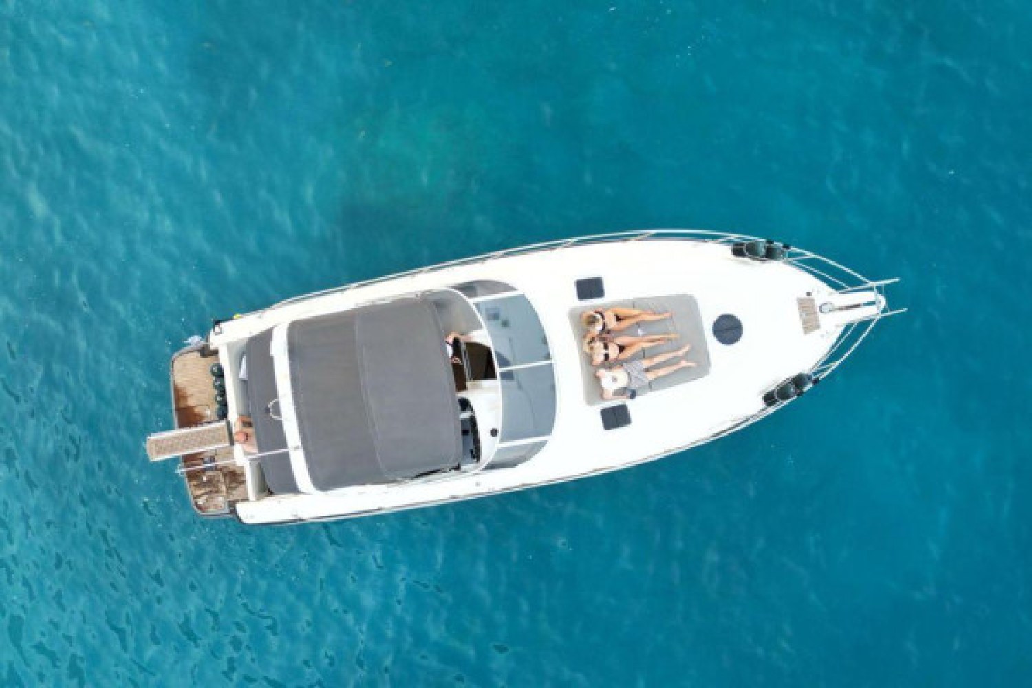 Πολυτελής Κρουαζιέρα με Yacht στην Κεφαλονιά - Ολοήμερη